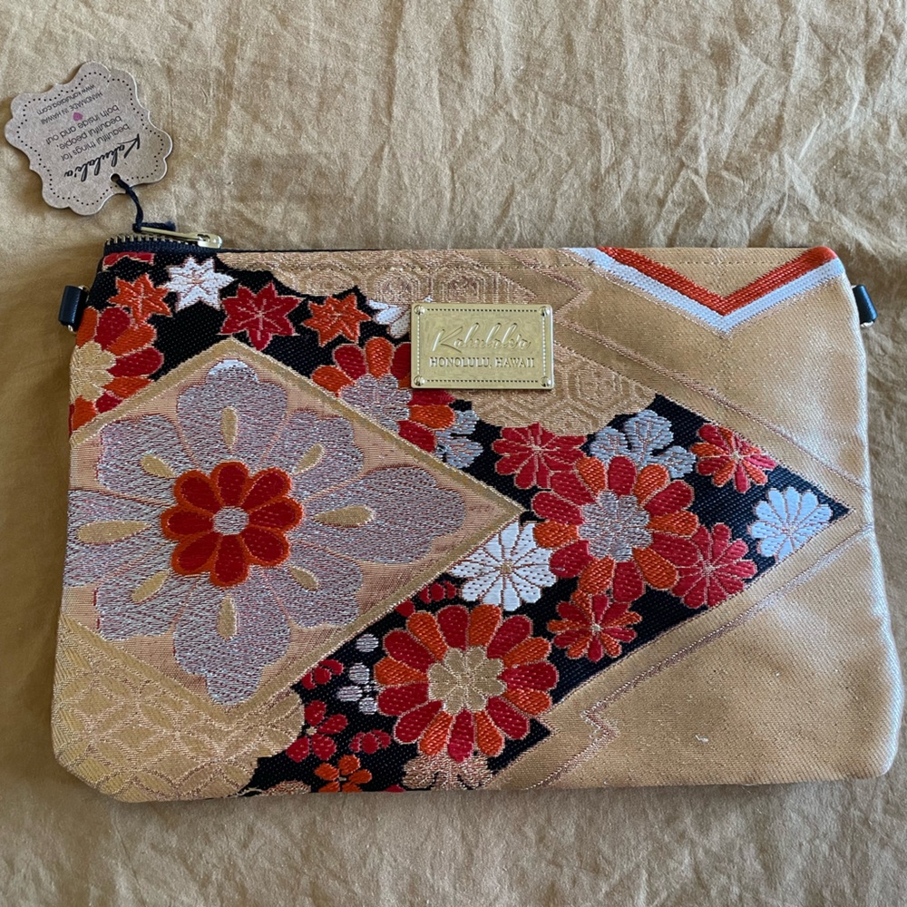 ✨NWT Kahulale’a Evening Clutch/Satchel Purse